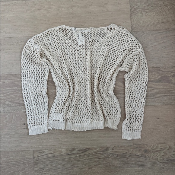 Mesh Knit Lightweight Pullover - Picture 3 of 3